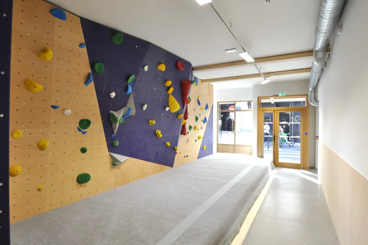 Salle de Sport & Restaurant : Design Circulaire — AIM