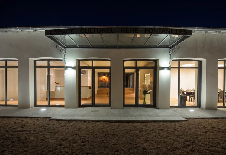 REHABILITATION D’UN ANCIEN CORPS DE FERME : CREATION DE L’ESPACE CULTUREL RENE FONTANILLES